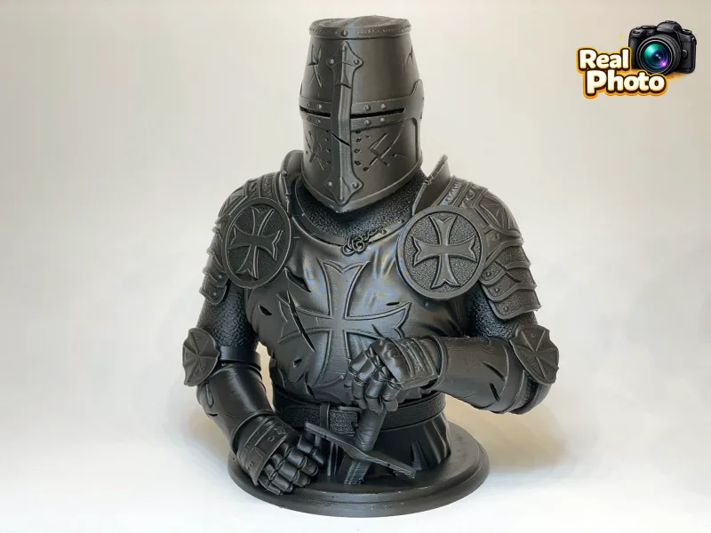 War-Torn Templar Knight Bust – Crusader Guardian — free 3D print STL file